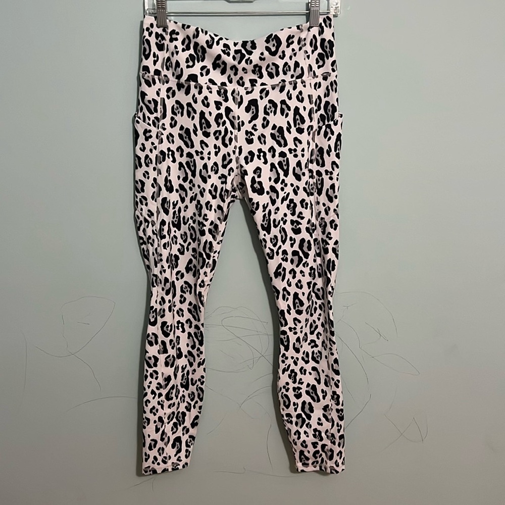 Fabletics leopard print leggings with pockets.